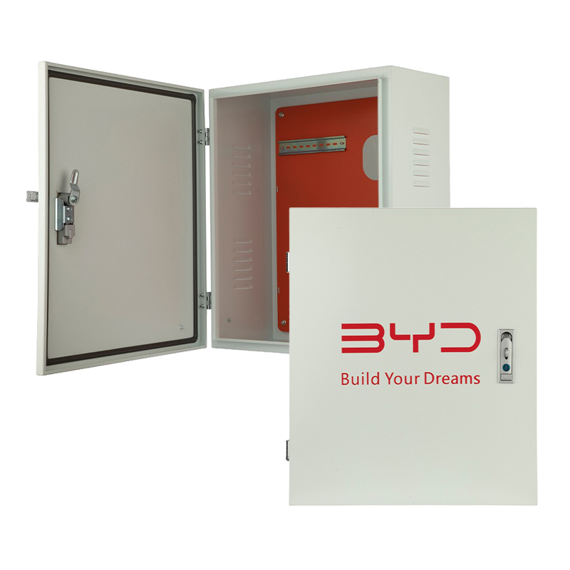 Caixa de proteção para carregador de veículos elétricos com trava.