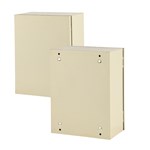 Caixa metálica resistente às intempéries com bordas seladas.