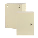 Caixa externa resistente às intempéries com porta articulada