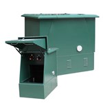 Caixa de junção metálica personalizada para distribuição de energia em ambientes externos de alta tensão.