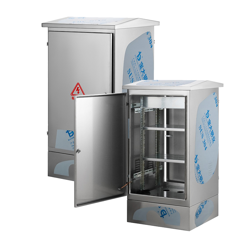 Gabinete em aço inoxidável com PDU integrada