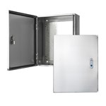 Caixa de proteção em aço inoxidável com furos de montagem.