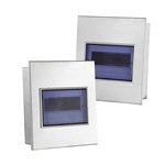 Caixa de aço inoxidável embutida na parede para controle de interruptor pneumático.